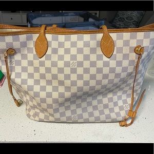 Louis Vuitton Neverfull MM